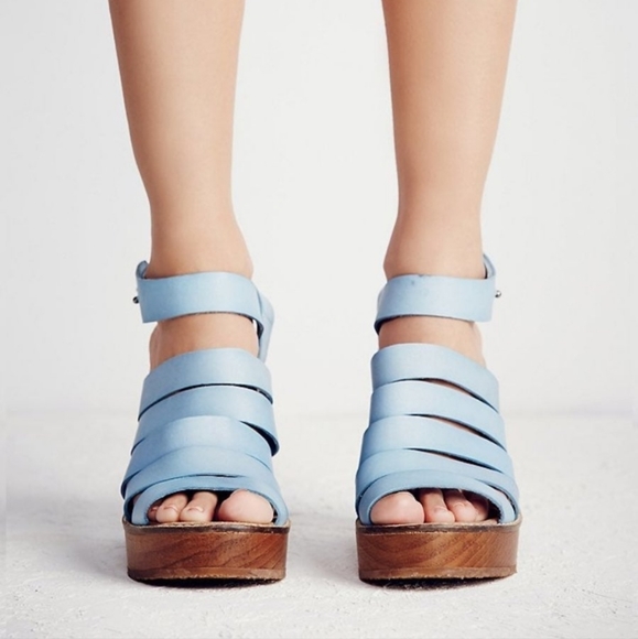 Free People  Heel - Picture 1 of 8